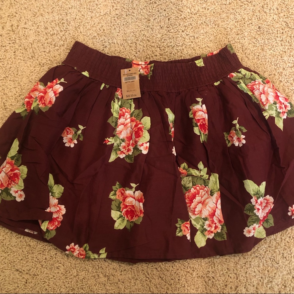 NWT Hollister Floral Skirt